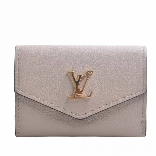 Pre-owned Louis Vuitton Lockme Leather Wallet In Grey