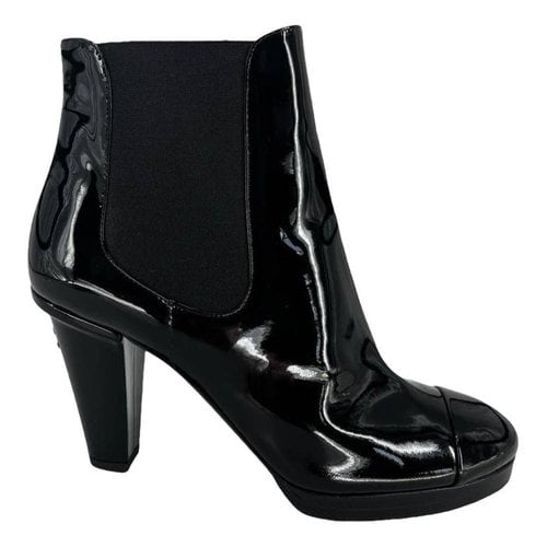 Pre-owned Chanel Patent Leather Boots In Black