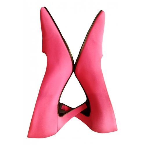 Pre-owned Saint Laurent Heels In Pink