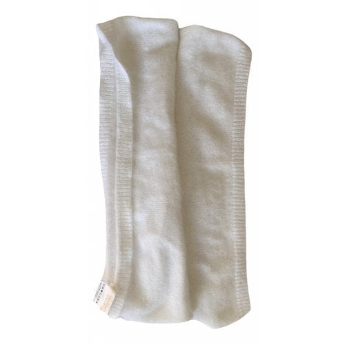 Pre-owned Max Mara Wool Stole In White