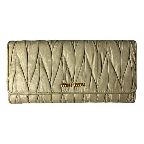 Pre-owned Miu Miu Leather Wallet In White