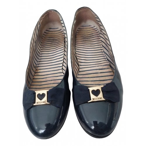 Pre-owned Moschino Leather Ballet Flats In Navy