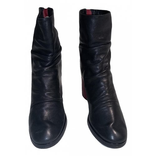 Pre-owned Halmanera Leather Ankle Boots In Black