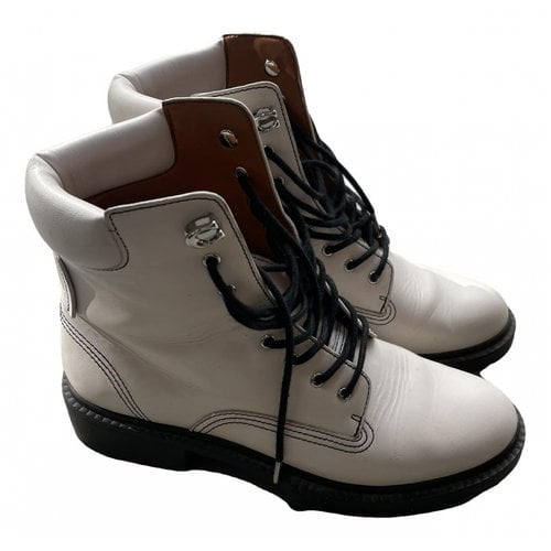 Pre-owned Coach Leather Boots In White