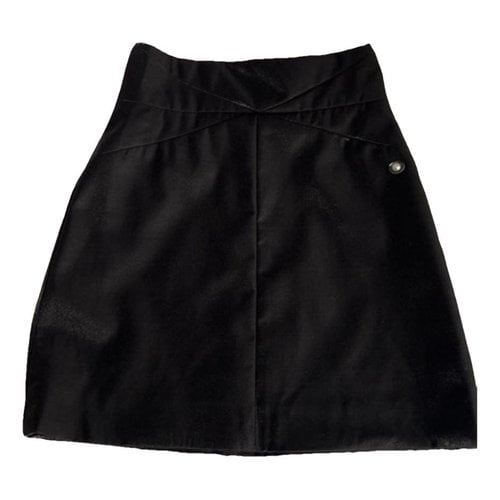Pre-owned Chanel Silk Mini Skirt In Black