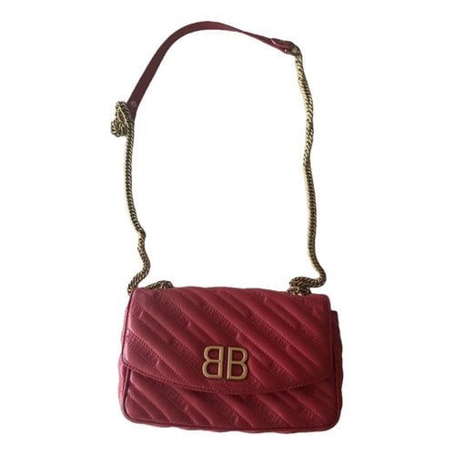 Pre-owned Balenciaga Bb Chain Leather Crossbody Bag In Red