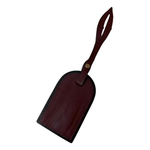 Pre-owned Louis Vuitton Leather Bag Charm In Burgundy