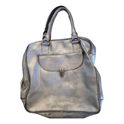 Pre-owned Ikks Leather Handbag In Silver