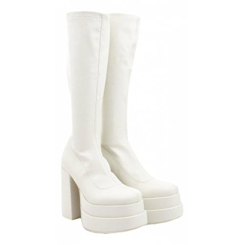 Pre-owned Steve Madden Leather Boots In White