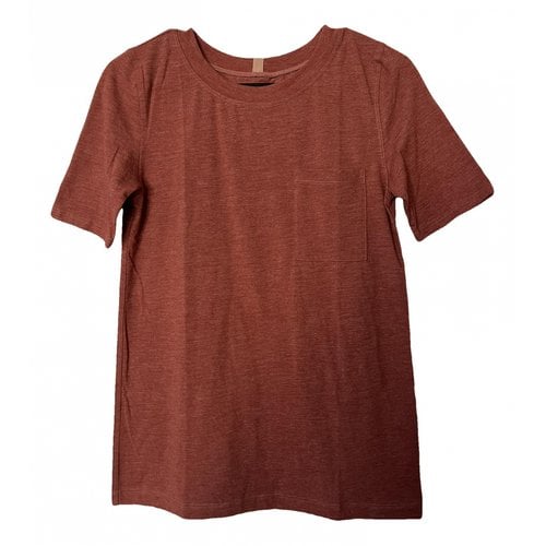 Pre-owned Lunya T-shirt In Red