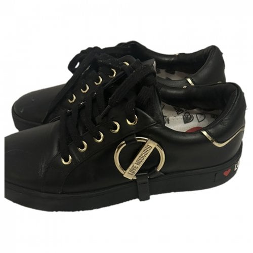 Pre-owned Moschino Love Leather Trainers In Black