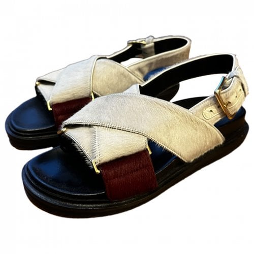 Pre-owned Marni Fussbett Pony-style Calfskin Sandals In White