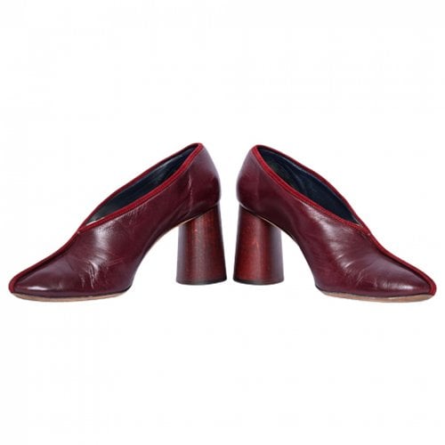 Pre-owned Celine Soft V Neck Leather Heels In Burgundy