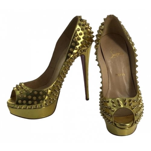 Pre-owned Christian Louboutin Lady Peep Patent Leather Heels In Gold