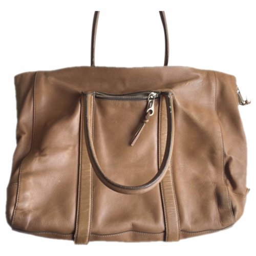 Pre-owned Chloé Leather Tote In Camel
