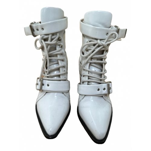 Pre-owned Chloé Rylee Leather Western Boots In White