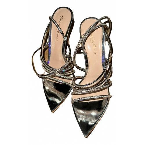 Pre-owned Gianvito Rossi Leather Sandal In Silver