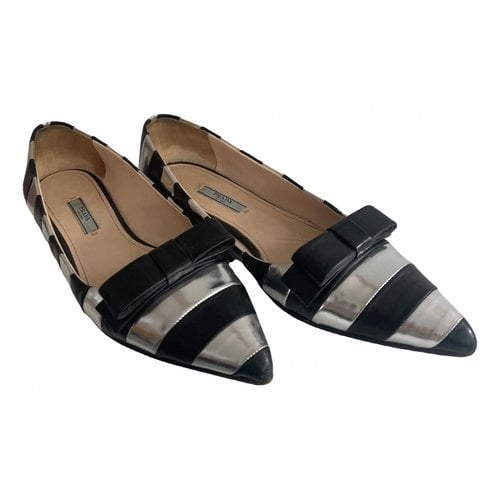 Pre-owned Prada Patent Leather Heels In Silver
