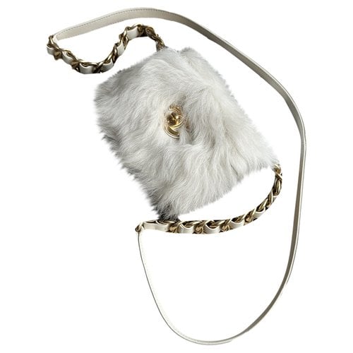 Pre-owned Chanel Leather Crossbody Bag In White