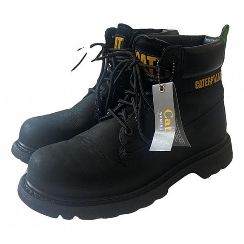 Pre-owned Caterpillar Leather Snow Boots In Black