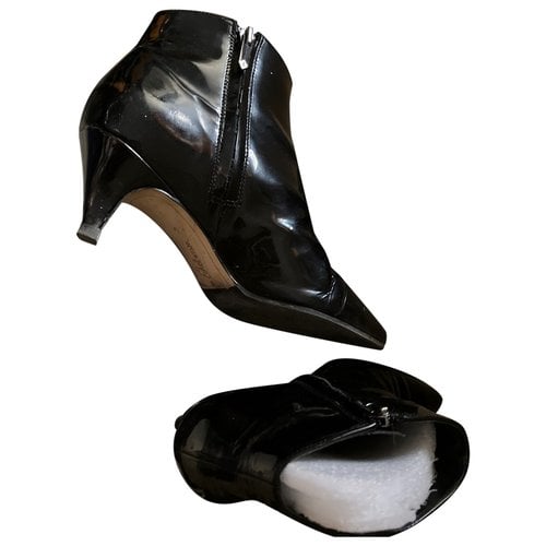 Pre-owned Sam Edelman Patent Leather Ankle Boots In Black
