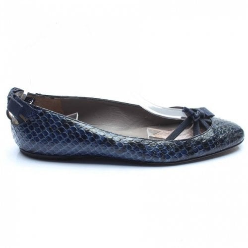 Pre-owned Anya Hindmarch Leather Flats In Blue