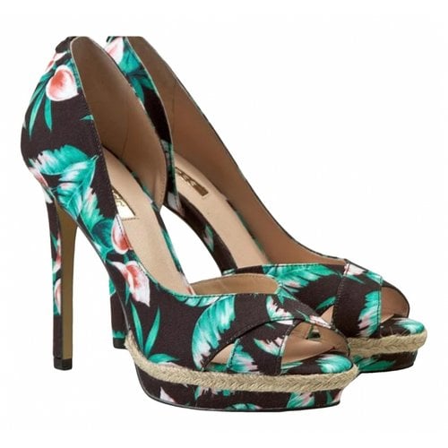 Pre-owned Guess Cloth Heels In Green