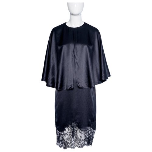 Pre-owned Givenchy Silk Mid-length Dress In Black