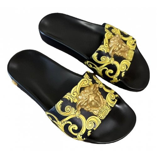 Pre-owned Versace Leather Flats In Other