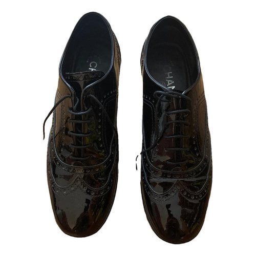 Pre-owned Chanel Patent Leather Lace Ups In Black