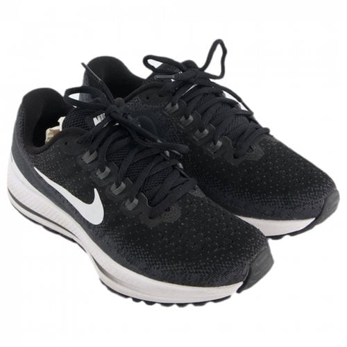 Pre-owned Nike Cloth Trainers In Black