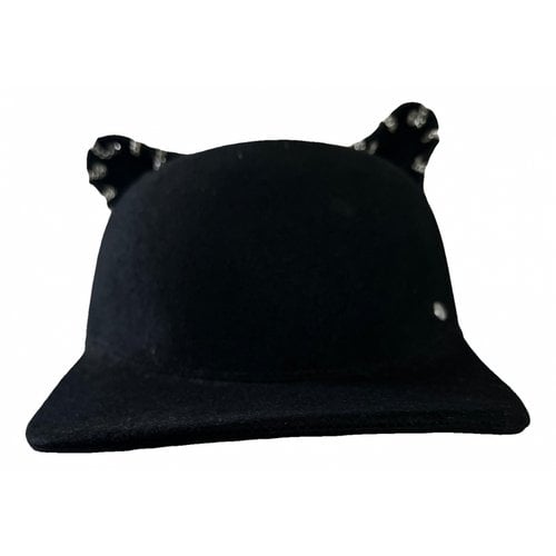 Pre-owned Karl Lagerfeld Wool Cap In Black