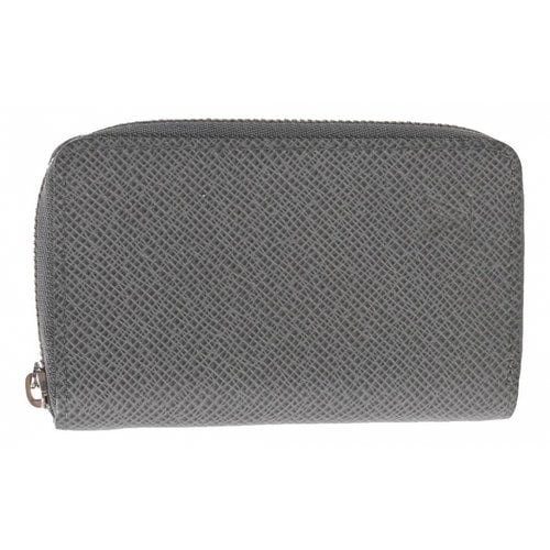 Pre-owned Louis Vuitton Leather Small Bag In Grey