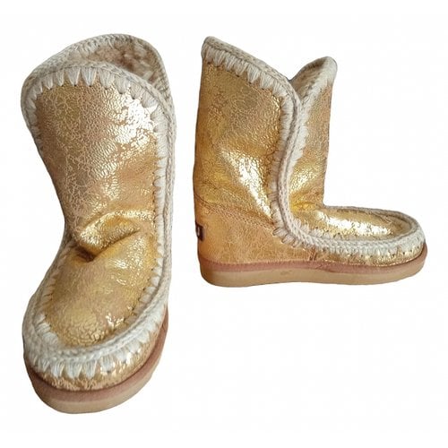 Pre-owned Mou Leather Snow Boots In Gold