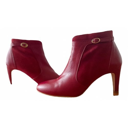 Pre-owned Petite Mendigote Leather Boots In Red