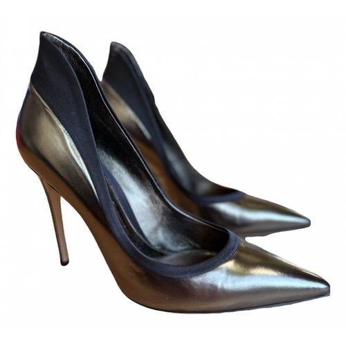 Pre-owned Gianvito Rossi Gianvito Leather Heels In Metallic
