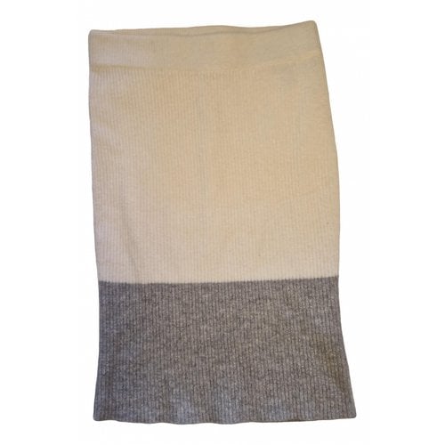 Pre-owned Duffy Cashmere Mid-length Skirt In Ecru