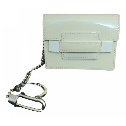 Pre-owned Delvaux Madame Mini Patent Leather Clutch Bag In White