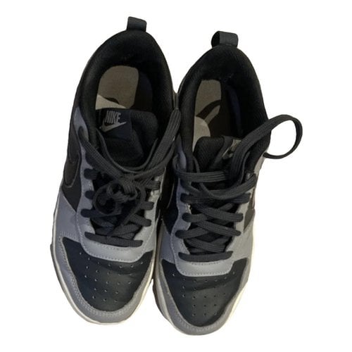 Pre-owned Nike Sb Dunk Low Leather Trainers In Grey