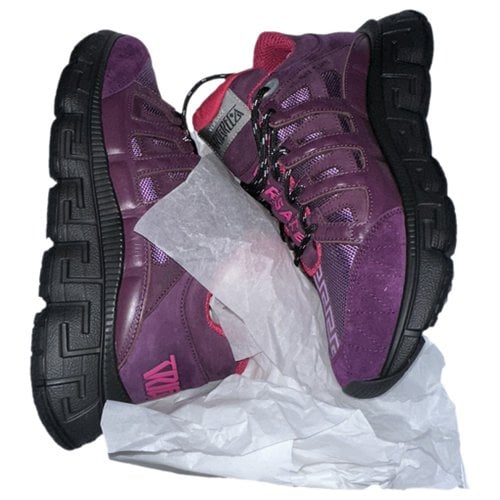 Pre-owned Versace Leather Low Trainers In Purple
