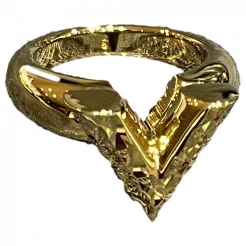 Pre-owned Louis Vuitton Essential V Ring In Gold