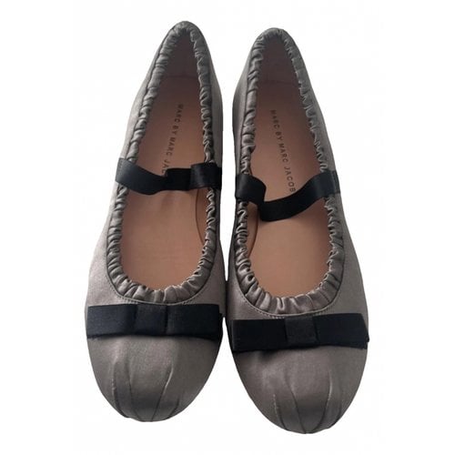 Pre-owned Marc By Marc Jacobs Leather Ballet Flats In Grey