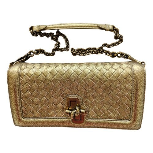 Pre-owned Bottega Veneta City Knot Leather Handbag In Gold