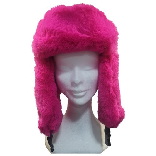 Pre-owned Max Mara Beanie In Pink