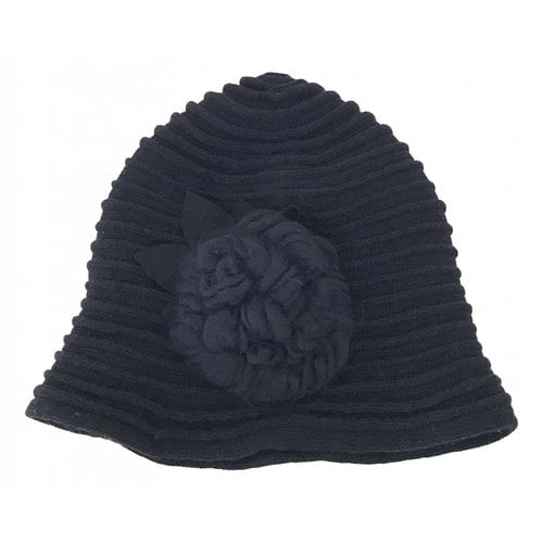 Pre-owned Max Mara Wool Cap In Black