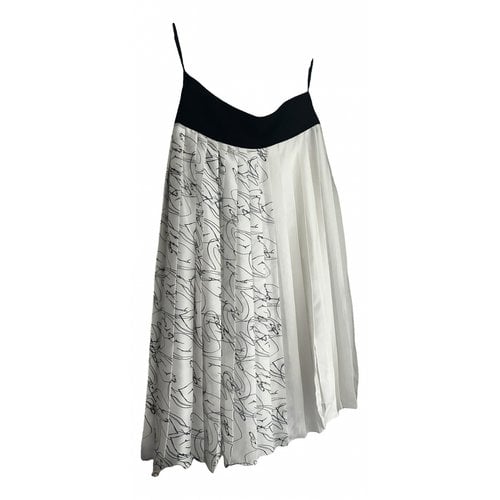 Pre-owned Victoria Beckham Mid-length Skirt In Ecru