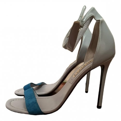 Pre-owned Emilio Pucci Patent Leather Heels In Blue