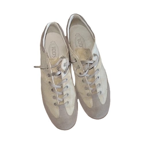 Pre-owned Tod's Leather Low Trainers In Beige