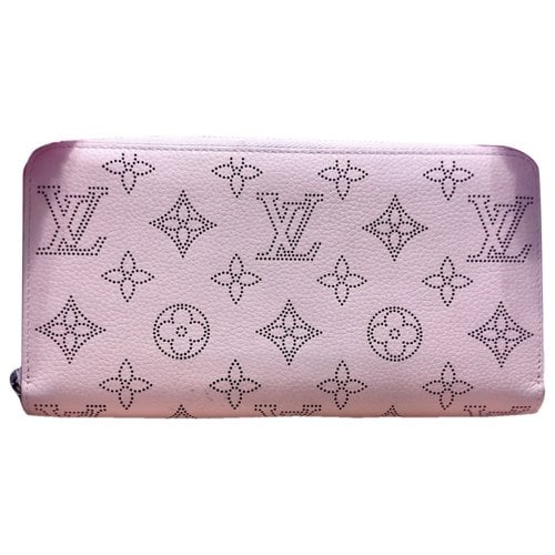 Pre-owned Louis Vuitton Zippy Leather Purse In Pink