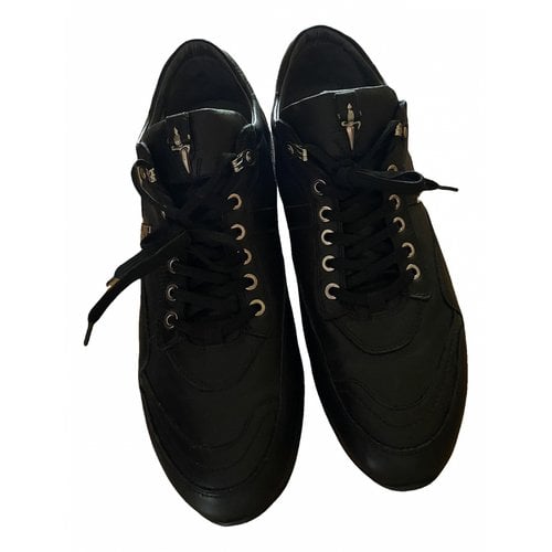 Pre-owned Cesare Paciotti Leather Low Trainers In Black